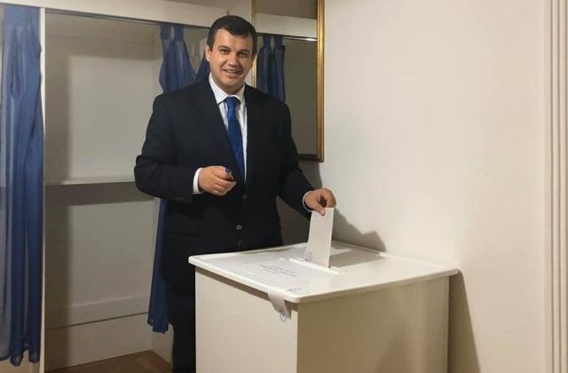 Tomac, la urne in Serbia: Am votat cu speranta ca presedintele Romaniei va contribui la extinderea UE in Balcani si la est de Prut