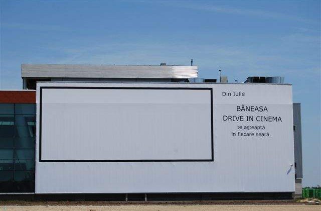 Primul cinematograf drive-in digital din Romania