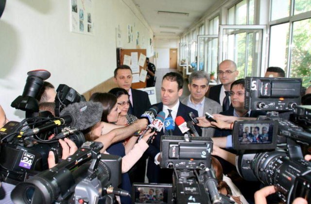 Negoita, despre Becali: Sper sa-si revizuiasca limbajul si comportamentul