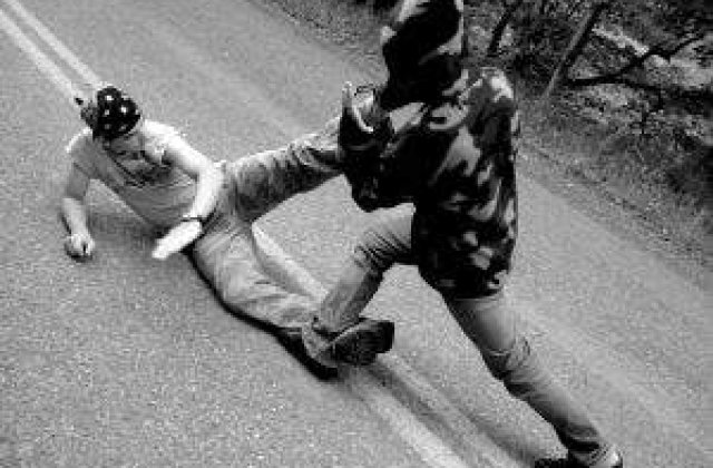 Pedepse MAI ASPRE pentru elevii AGRESIVI in viitorul apropiat?