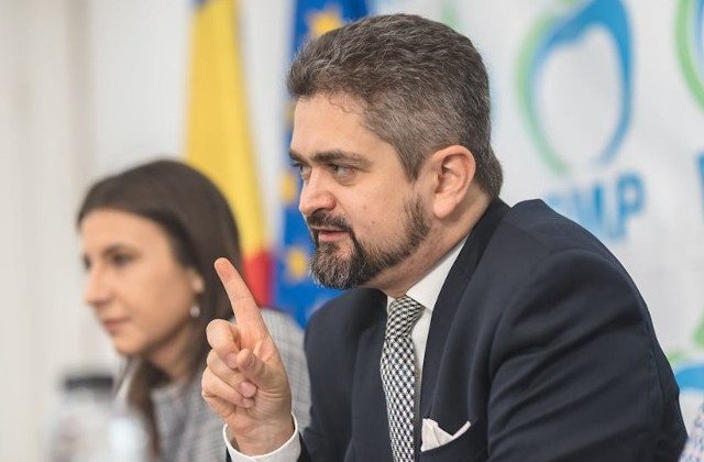 Paleologu: Pleasca domnului Iohannis se numeste Liviu Dragnea si, evident, pupila dansului, Viorica Dancila