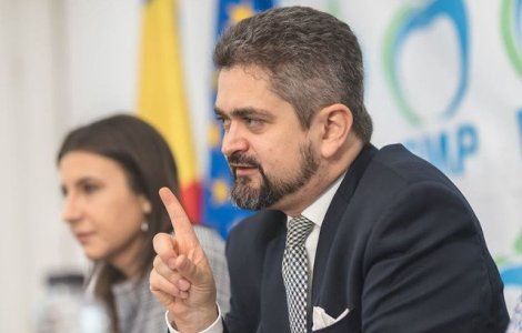 Paleologu: Pleasca domnului Iohannis se numeste Liviu Dragnea si, evident, pupila dansului, Viorica Dancila