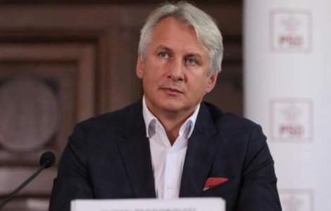 Teodorovici: Dancila nu merita sa iasa pe usa din dos. Si-a asumat in momente grele ale partidului o pozitie sensibila