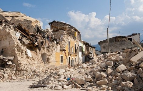 25 de morti si 600 de raniti, dupa cutremurul din Albania. Locuitor: "Nu voi mai putea niciodata sa traiesc in casa mea"