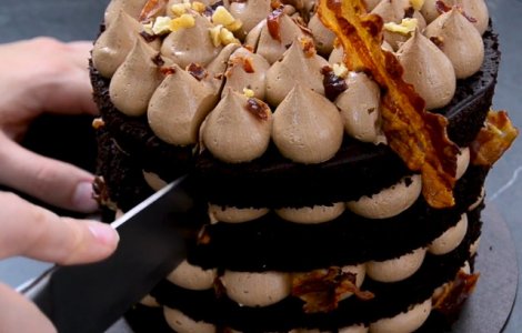  Top  8 modalitati inventive de a folosi baconul, utile pentru oricine/ VIDEO