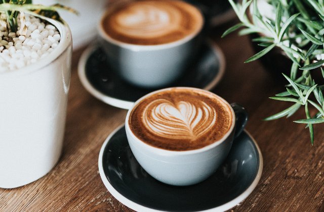 Cafeaua poate reduce riscul de diabet si hipertensiune, arata un studiu