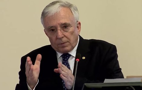 Isarescu: Avem obiceiul ca si o depreciere de doi bani sa fie trecuta la capitolul recorduri, alarma, apocalipsa
