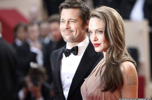 Angie si Brad Pitt doneaza 1 milion de dolari pentru refugiatii pakistanezi