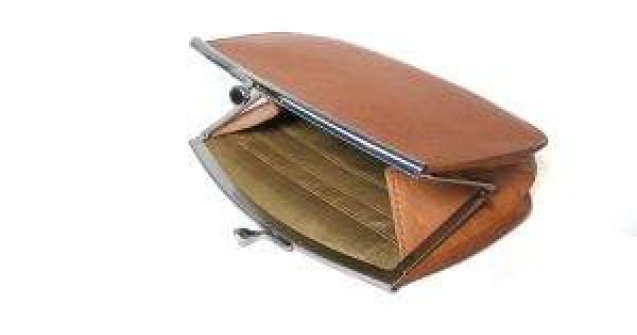 Credit Suisse: Romania a inregistrat cea mai abrupta scadere din lume a averii populatiei