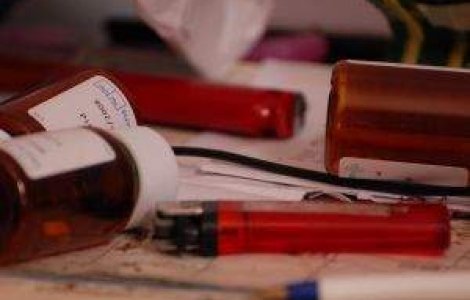 Numarul consumatorilor de droguri infectati cu HIV a crescut de 40 de ori