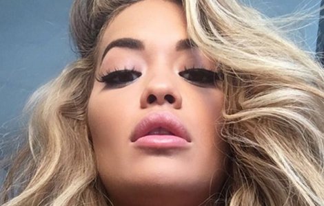 Rita Ora se implica in constructia unei case pentru o familie afectata de cutremurul din Albania