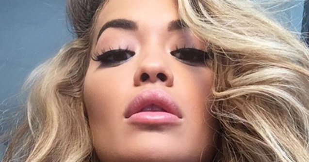 Rita Ora se implica in constructia unei case pentru o familie afectata de cutremurul din Albania