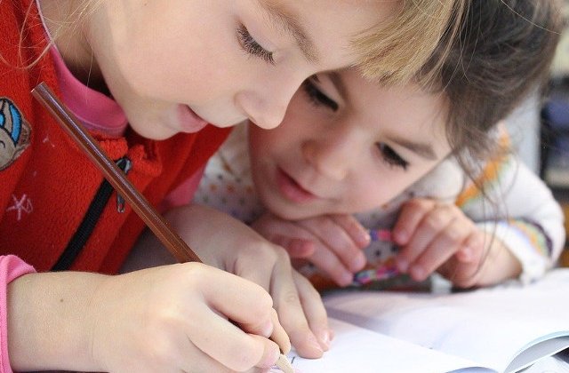 Clasamentul PISA: Romania are cele mai slabe rezultate din ultimii 9 ani. Analfabetism functional: 44%