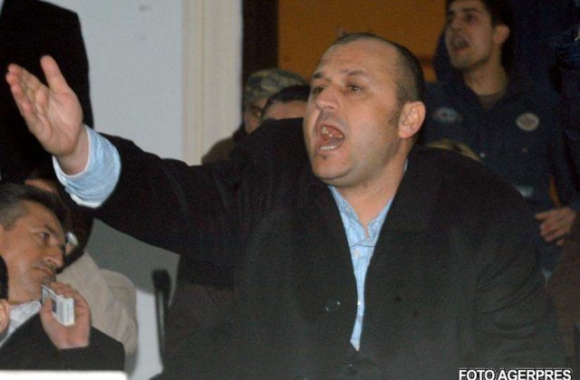 Adrian Mititelu: Am fost atacat de un grup de drogati si aurolaci