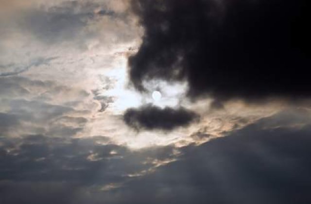 Atentie, vin ploile!