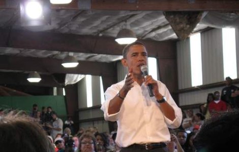 Obama il acuza pe adversarul sau ca sufera de "romnezie"