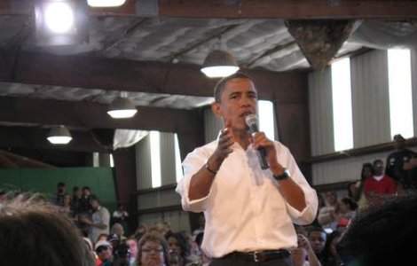 Obama il acuza pe adversarul sau ca sufera de "romnezie"