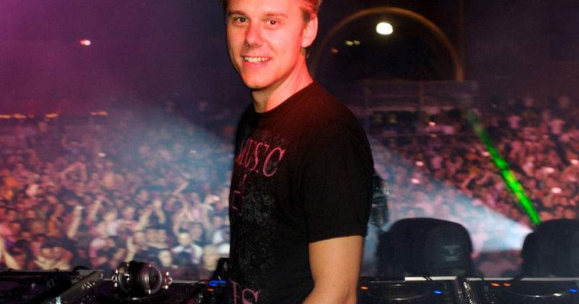 Armin van Buuren, desemnat cel mai bun DJ din lume