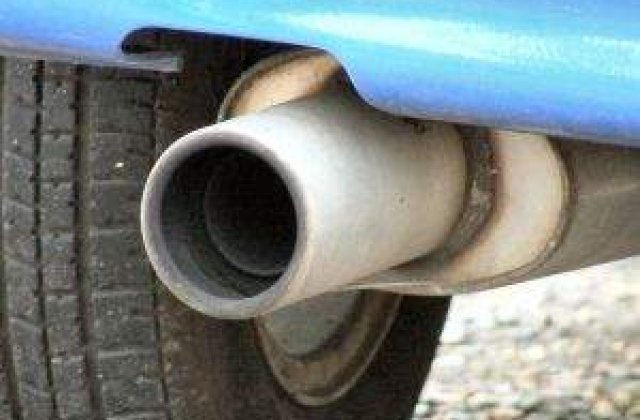 Guvernul vrea sa protejeze mediul cu banii din noua taxa auto