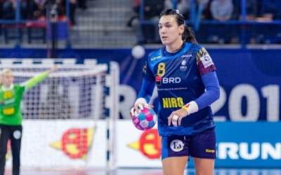 Nationala feminina de handbal...