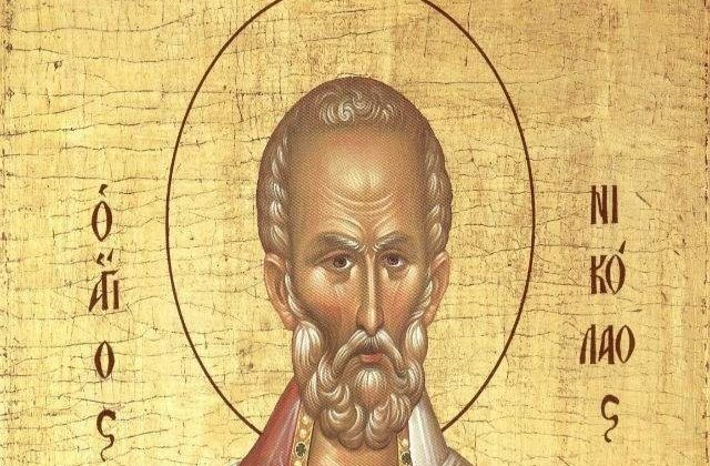 Peste 10.000 de credinciosi s-au inchinat la moastele Sfantului Nicolae si Sfantului Nectarie