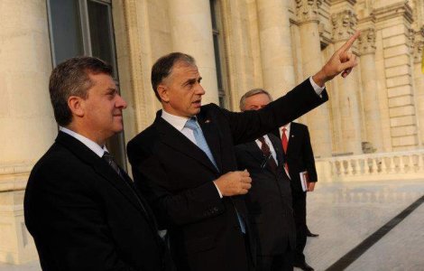 Geoana: Rusia poate renunta partial la imunitate in cazul accidentului comis de angajatul rus