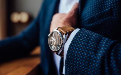 5 motive sa porti un ceas la...