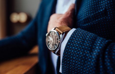 5 motive sa porti un ceas la mana