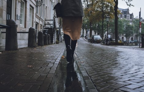 Studiu: Femeile cu un nivel scazut de activitate fizica au un risc mai mare de deces asociat bolilor cardiovasculare