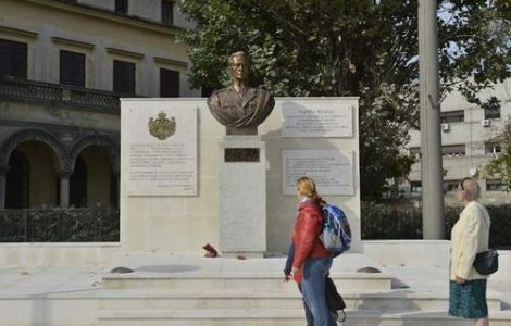 Piateta Regelui, inaugurata de primarul Sorin Oprescu in prezenta Regelui Mihai