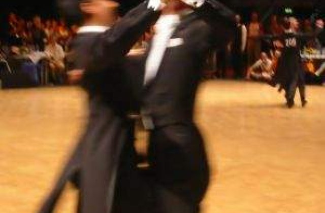 Tatal Jessicai Simpson are o relatie cu un barbat de 20 de ani