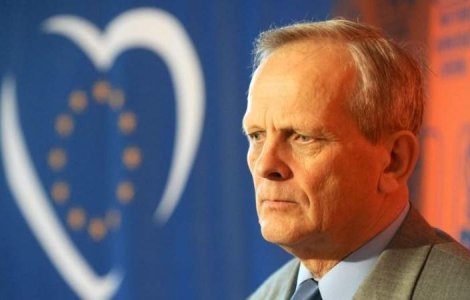 Stolojan ii scrie lui Schulz, ingrijorat ca vizita acestuia la Targu Jiu se poate interpreta politic