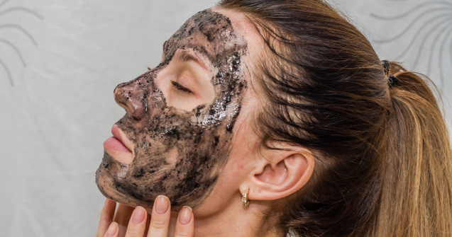 Masca din doua ingrediente care ajuta la intinerirea tenului