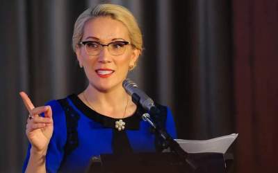 Ramona Bruynseels: Vom...