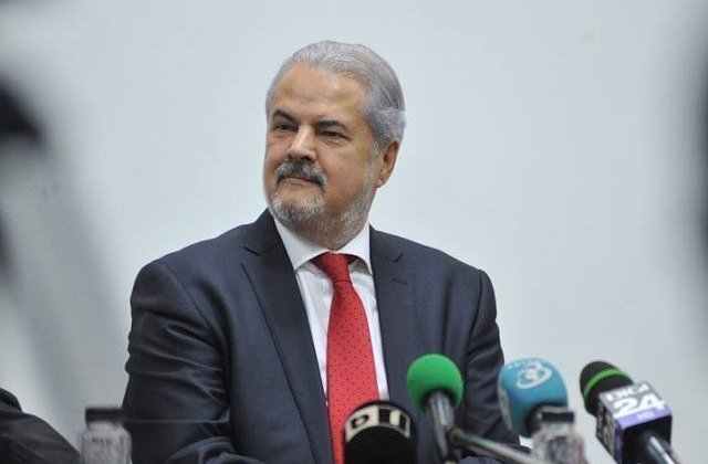 Adrian Nastase, despre  Iohannis: Un personaj ipocrit si penibil. A ales sa fie doar presedintele liberalilor