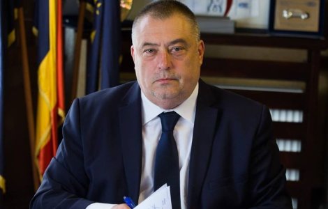 Primarul Craiovei, Mihail Genoiu: Directorii de scoli sunt "stat in st