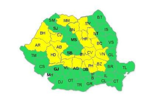 Codul galben de precipitatii, extins in 23 de judete