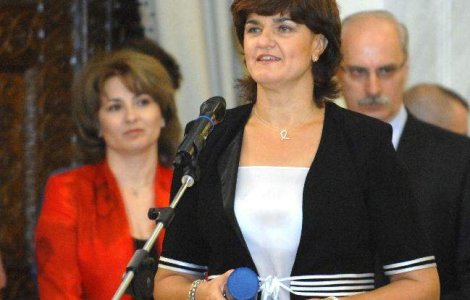 Dinamo si Steaua &#39;mituiesc&#39; sportivii cu grade!