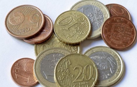 Salariul minim a fost eliminat ca reper in Legea unica