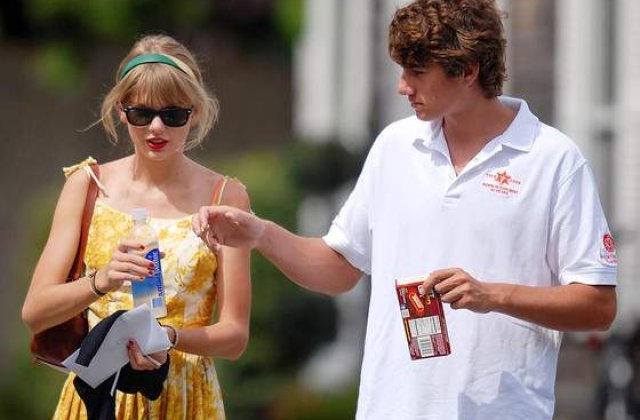 Taylor Swift s-a despartit de Conor Kennedy