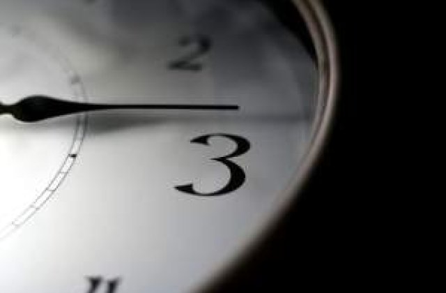Ora de iarna: In noaptea de sambata spre duminica, ora 4:00 devine ora 3:00