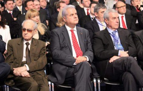 Nastase: Stenogramele aduc la vedere maruntaiele statului mafiot, patronat de Basescu