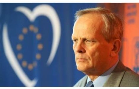 Stolojan: Tentativele anterioare de suspendare a lui Basescu au fost un esec