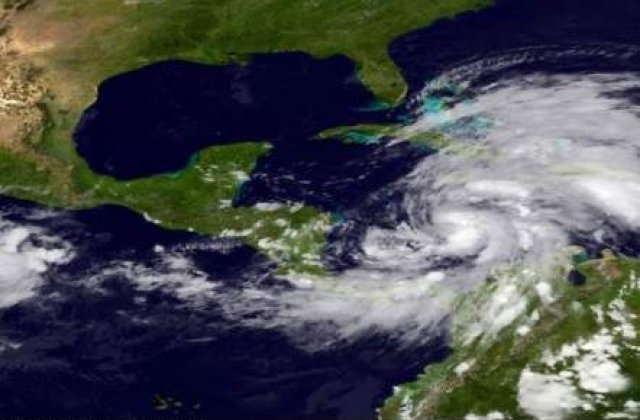 [FOTO] New York a INTEPENIT de frica: Circulatia mijloacelor de transport, oprita