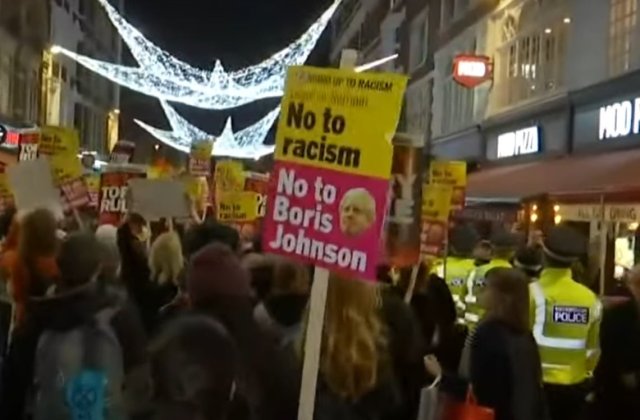 Mars de protest la Londra dupa victoria lui Boris Johnson: "Nu e premierul meu"/ VIDEO