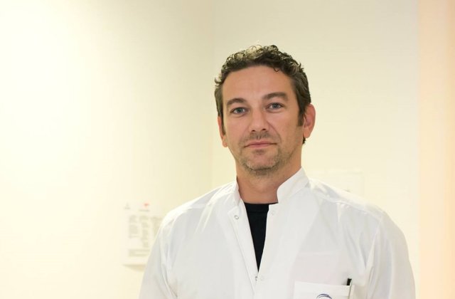 Medicul Radu Zamfir, supravietuitor al accidentului aviatic din Apuseni, consilier onorific al ministrului de Interne