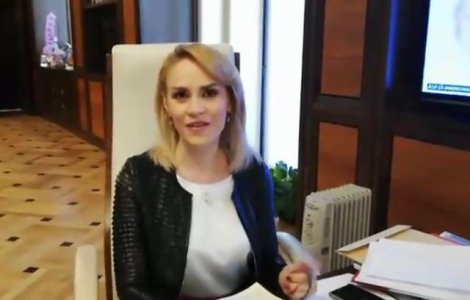 Firea se incalzeste in biroul de la primarie cu un calorifer electric/ VIDEO