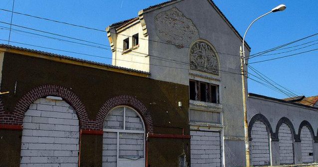 Hasotti: Hala Matache este o ruina. Trebuie mutata si reconstruita