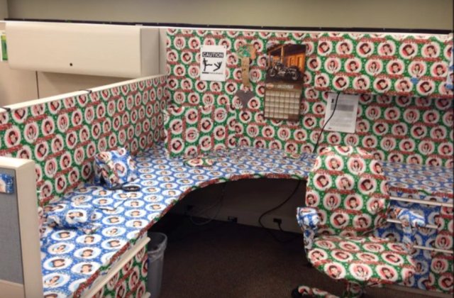 10 fotografii care demonstreaza ca farsele nu se opresc nici macar de Craciun