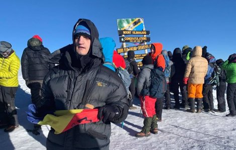 Alex Benchea, primul alpinist roman nevazator care a cucerit varful Kilimanjaro